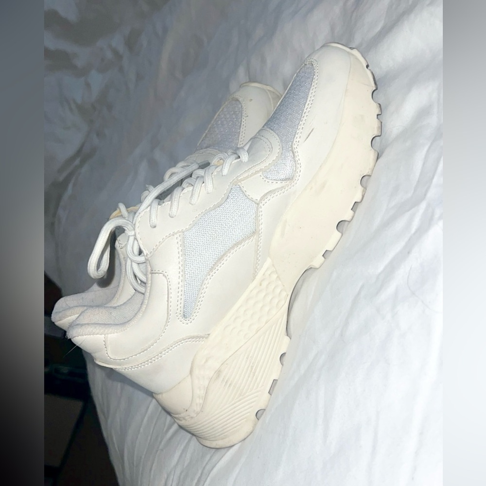 Platform sneakers